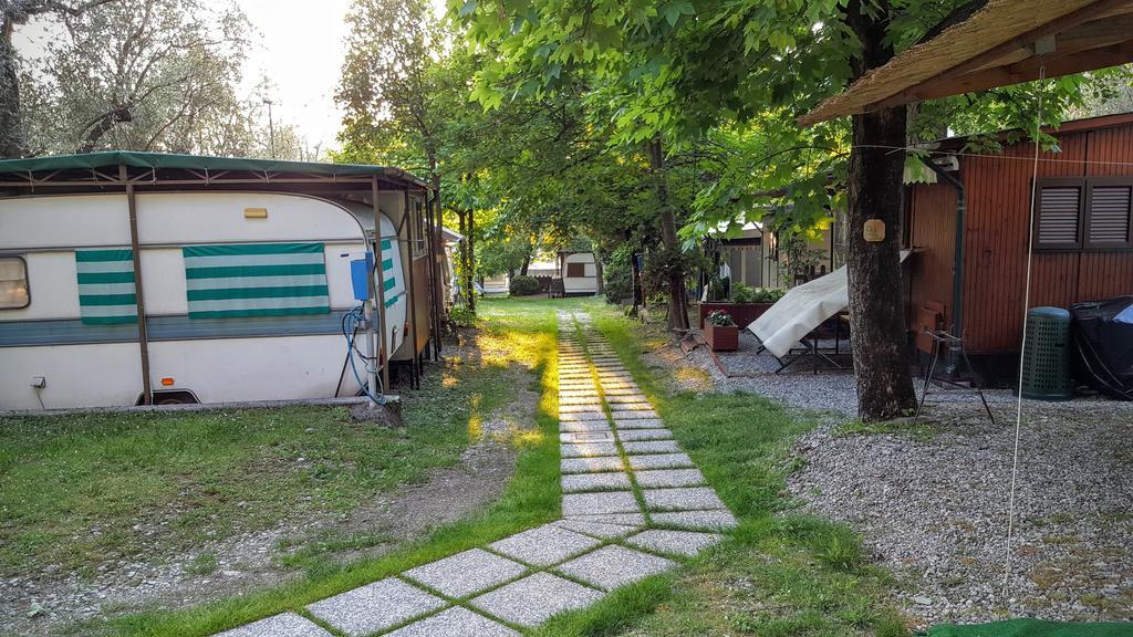 Camping Pilzone Iseo Bagian luar foto
