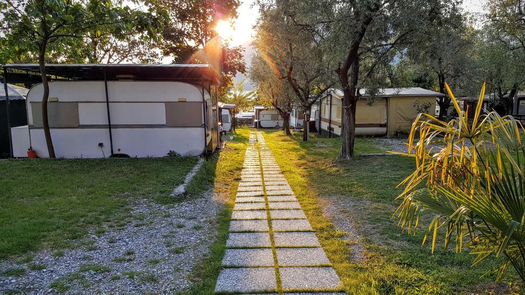 Camping Pilzone Iseo Bagian luar foto