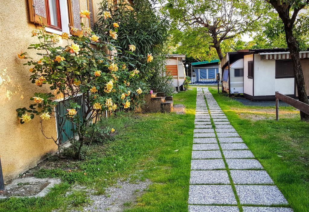 Camping Pilzone Iseo Bagian luar foto